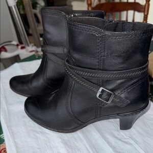 Rockport Black 2” Heeled Boots leather, grandma, western, business casual, cozy